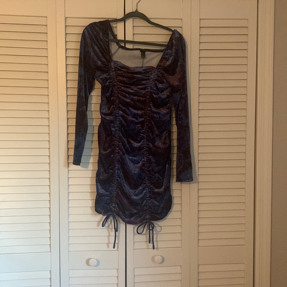 wild fable Dresses & Skirts - NWT Velvet Off the Shoulder Dress